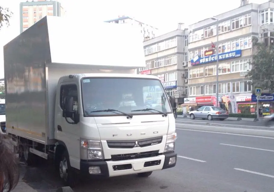 Kuşadası nakliyat kamyoneti